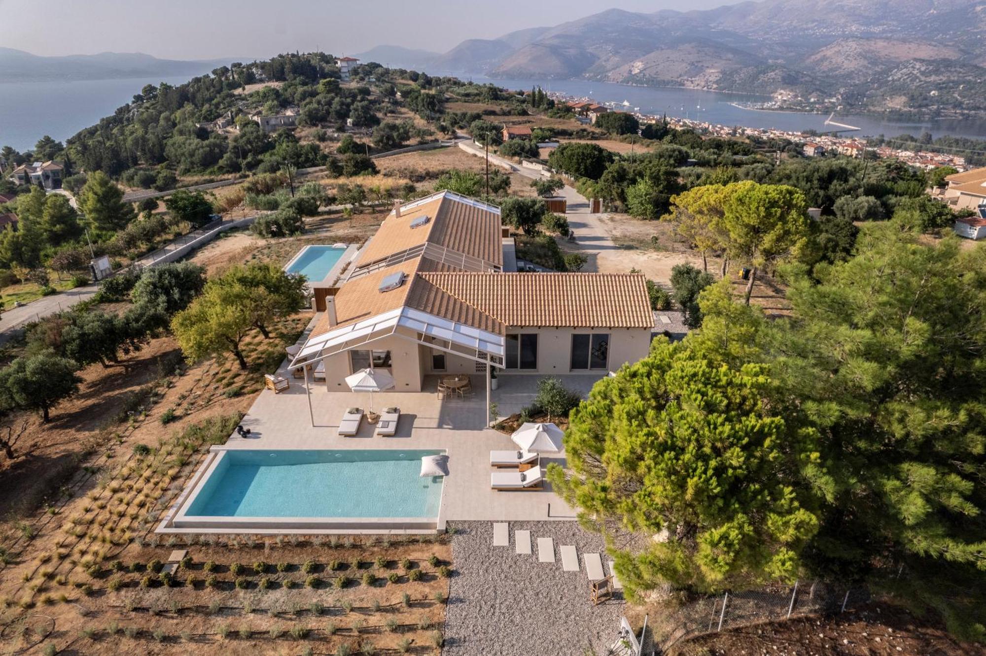 Avertosia Luxury Villas Argostoli  Luaran gambar