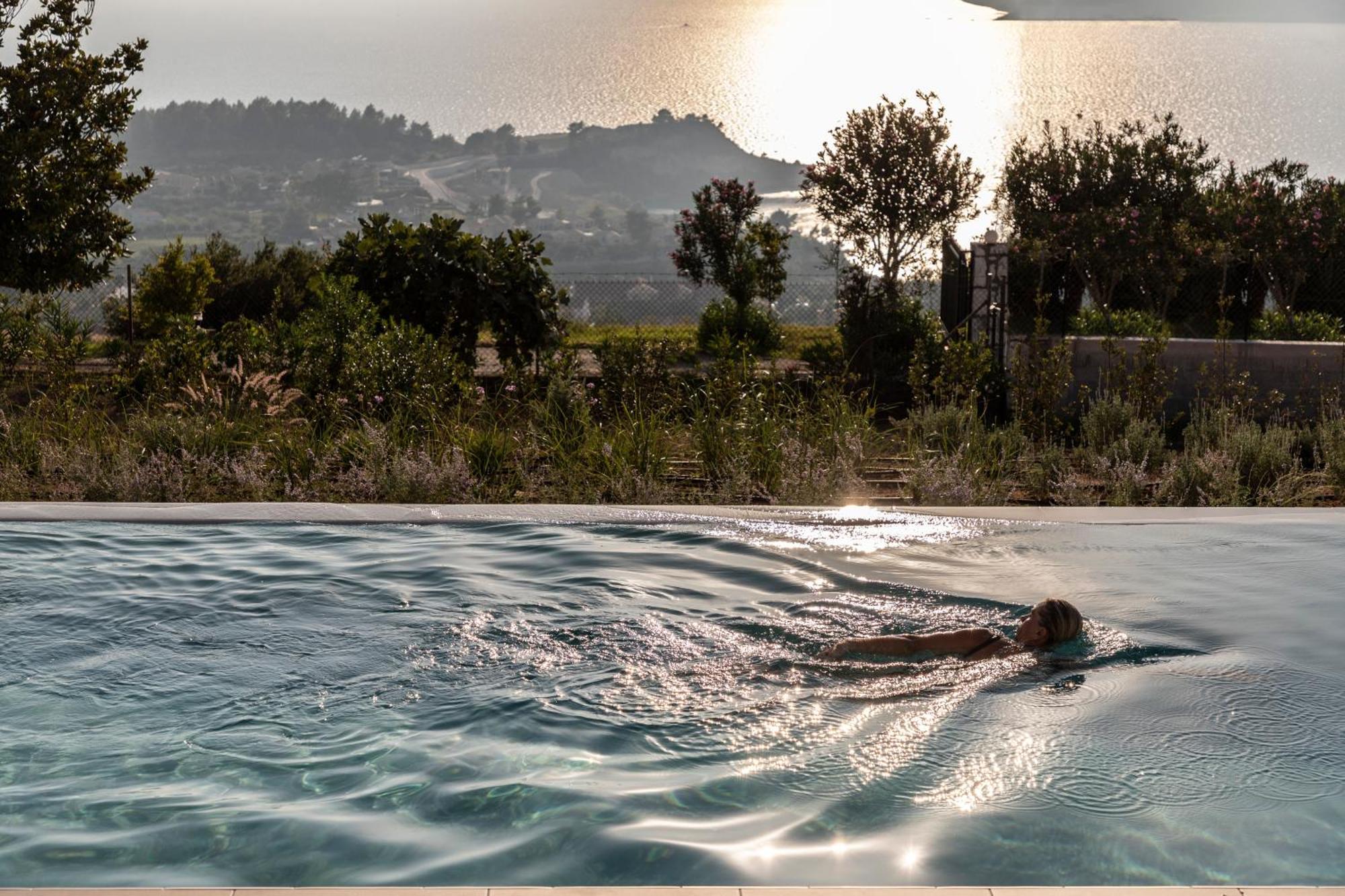 Avertosia Luxury Villas Argostoli  Luaran gambar